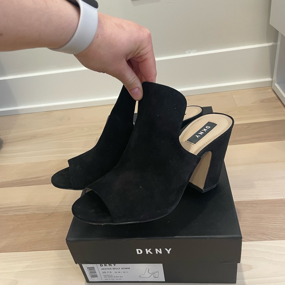 DKNY Sandals